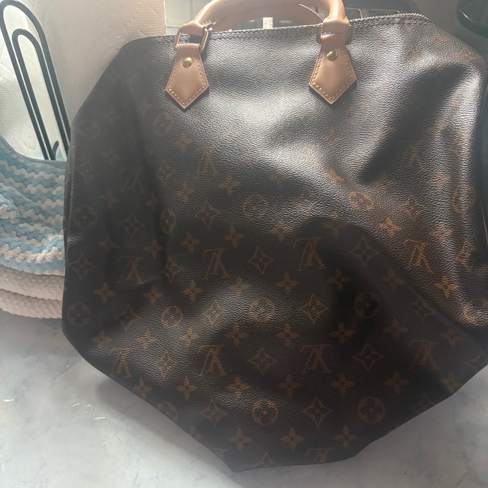 Louis Vuitton Speedy 35 Monogram